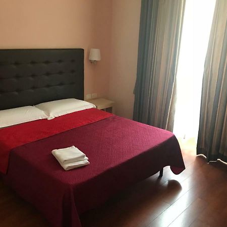 Elle Cavour Guest House Rome Exterior photo