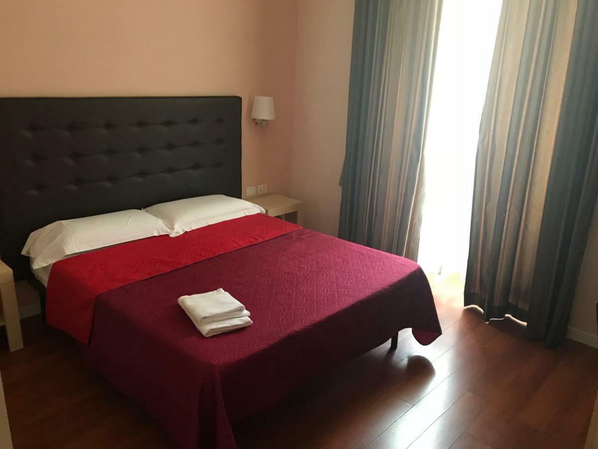Elle Cavour Guest House Rome Exterior photo