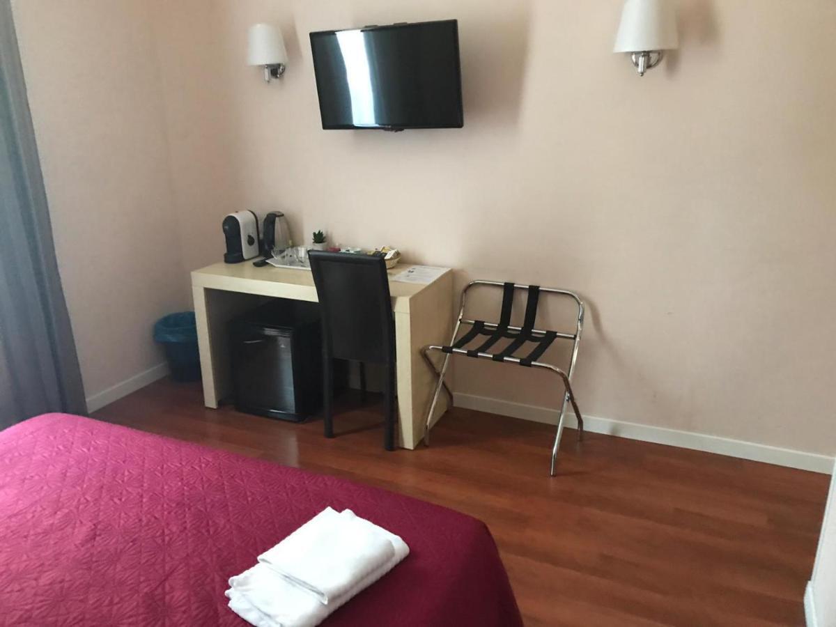 Elle Cavour Guest House Rome Exterior photo